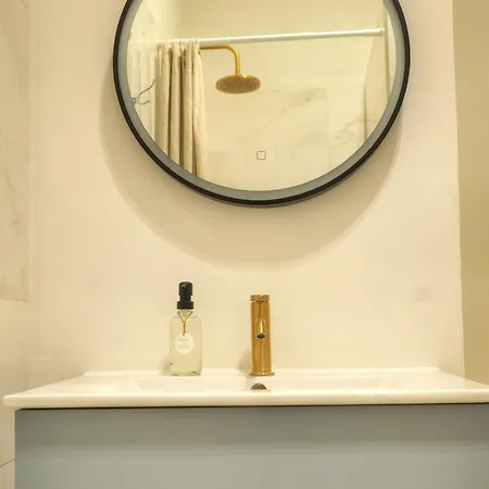 Charming And Stylish Duplex Townhouse Dguy1-1