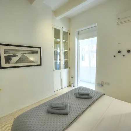 Charming And Stylish Duplex Townhouse Dguy1-1 *