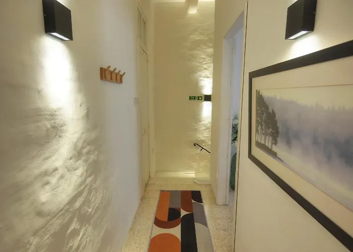 Charming And Stylish Duplex Townhouse Dguy1-1