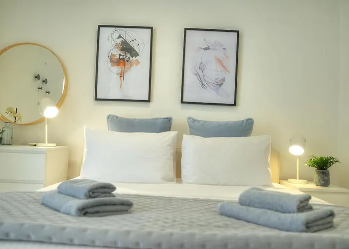 Charming And Stylish Duplex Townhouse Dguy1-1 Valeta