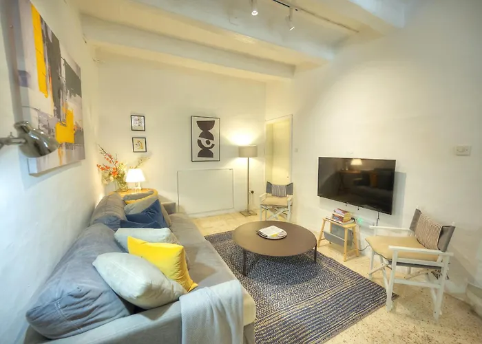 Charming And Stylish Duplex Townhouse Dguy1-1 *